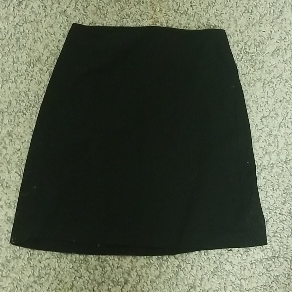 Cache black skirt size 4